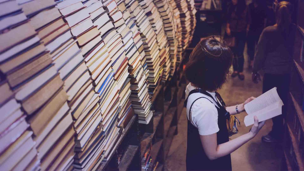 Die Haruki Murakami Bibliothek eröffnet in Tokio